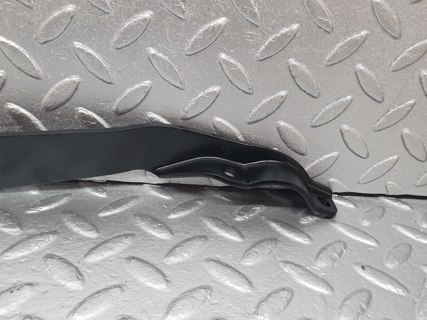 43935 Mercedes-Benz C123 230CE Coupe Exhaust Bracket