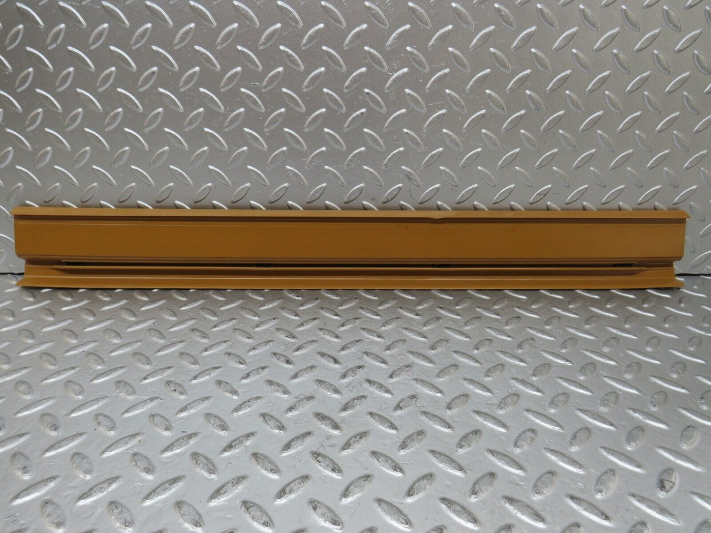 27104 Mercedes-Benz W123 280E Front Left Door Sill