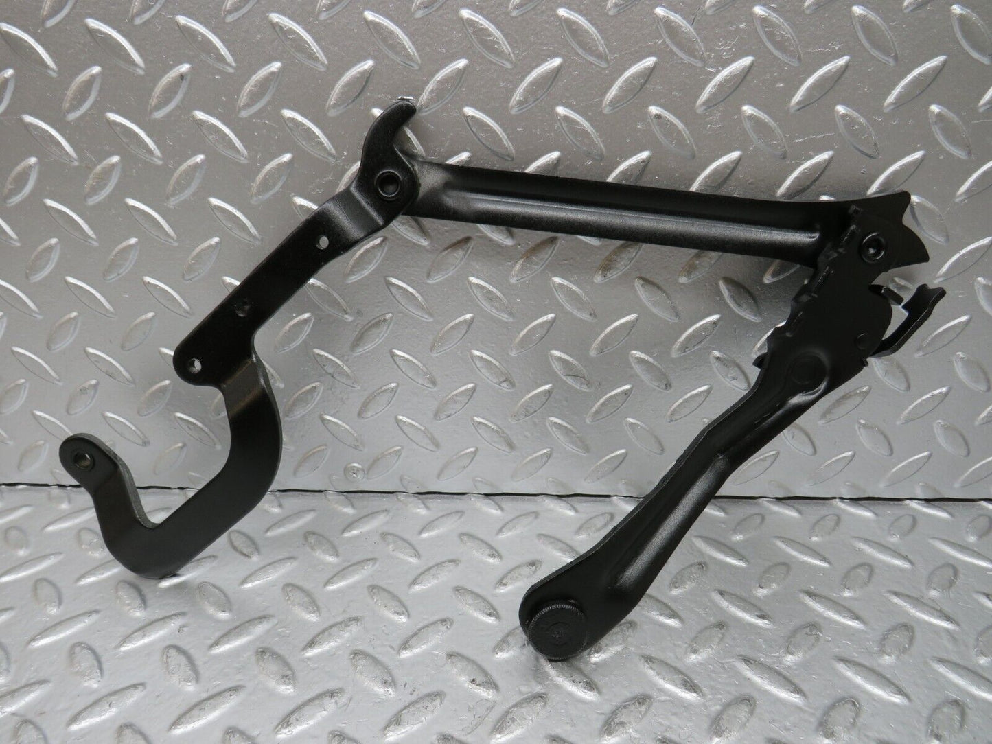 26833 Mercedes-Benz W123 240D Bonnet Hinge Right Side