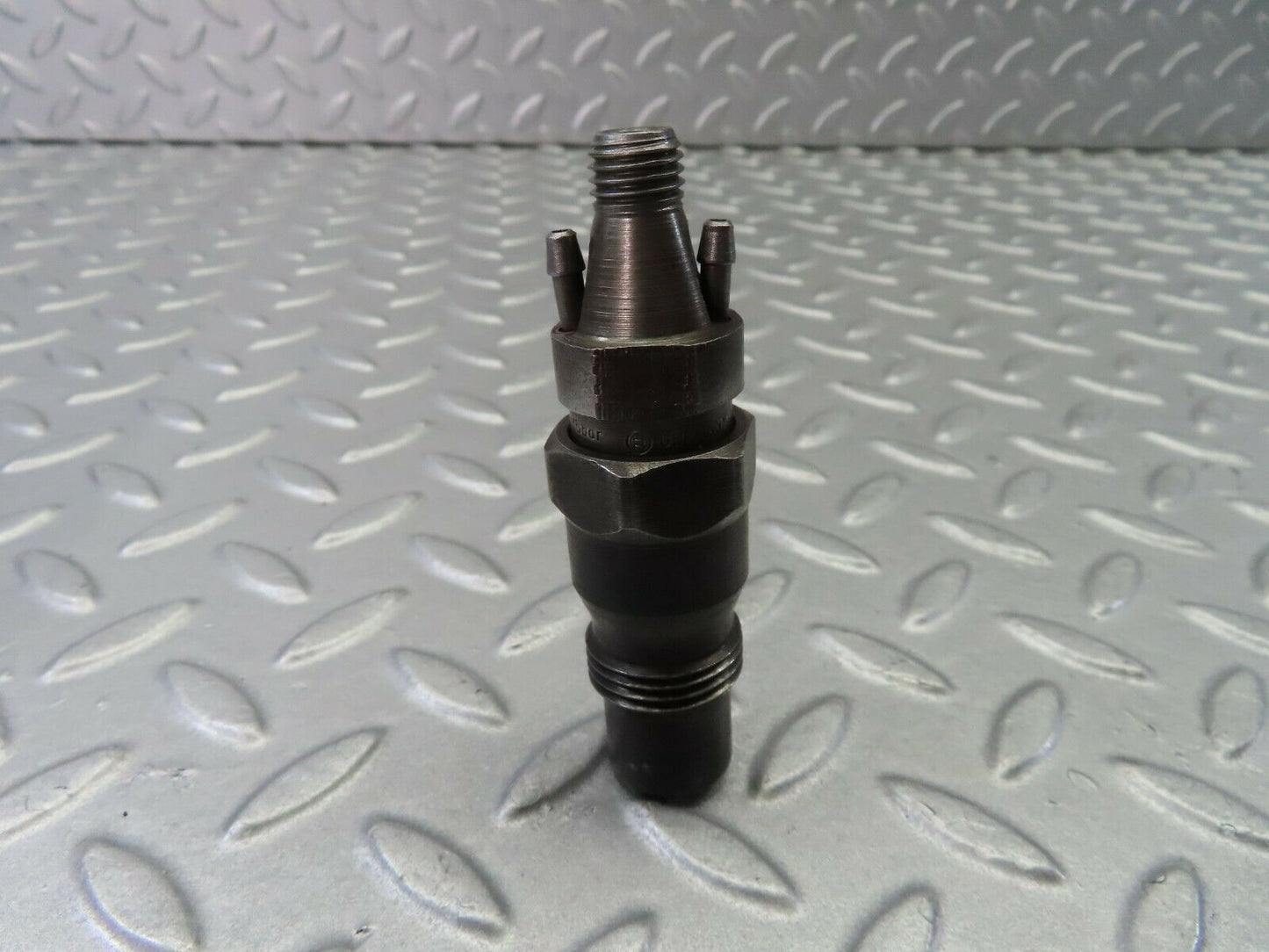 7954 Mercedes-Benz W116 Fuel Injector Bosch OM617