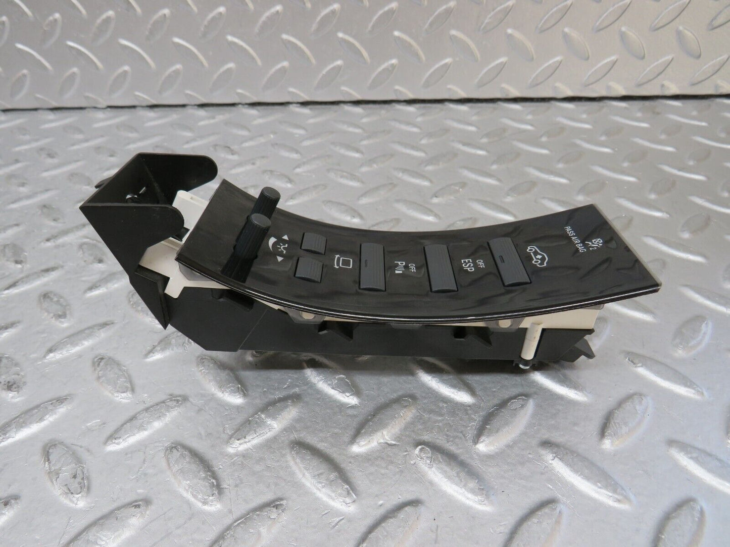 35142 Mercedes-Benz W221 Dashboard Control Switch Unit Panel 2218202910