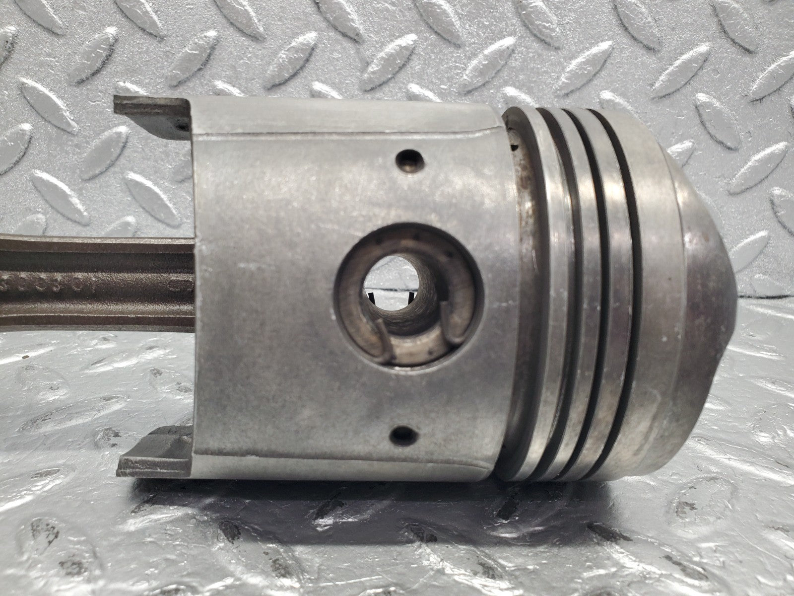 W112 piston and connecting rod 84.98mm used OEM