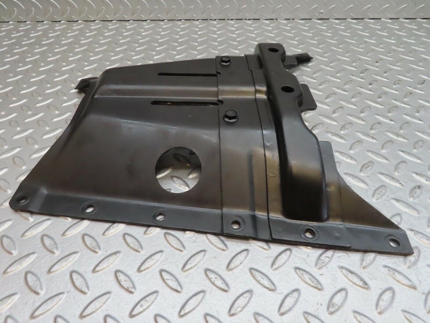 13776 Mercedes-Benz R107 450SL Gearbox Mount Bracket