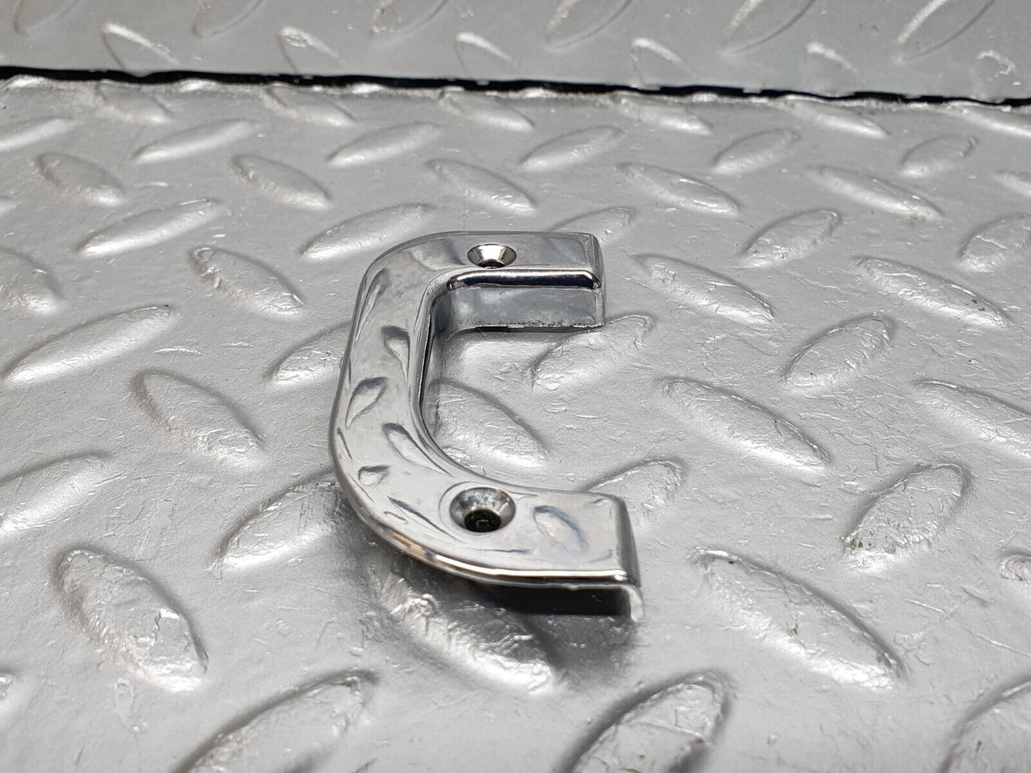 40898 Mercedes-Benz W126 300SE Interior Chrome Door Latch Trim Left 1237230124