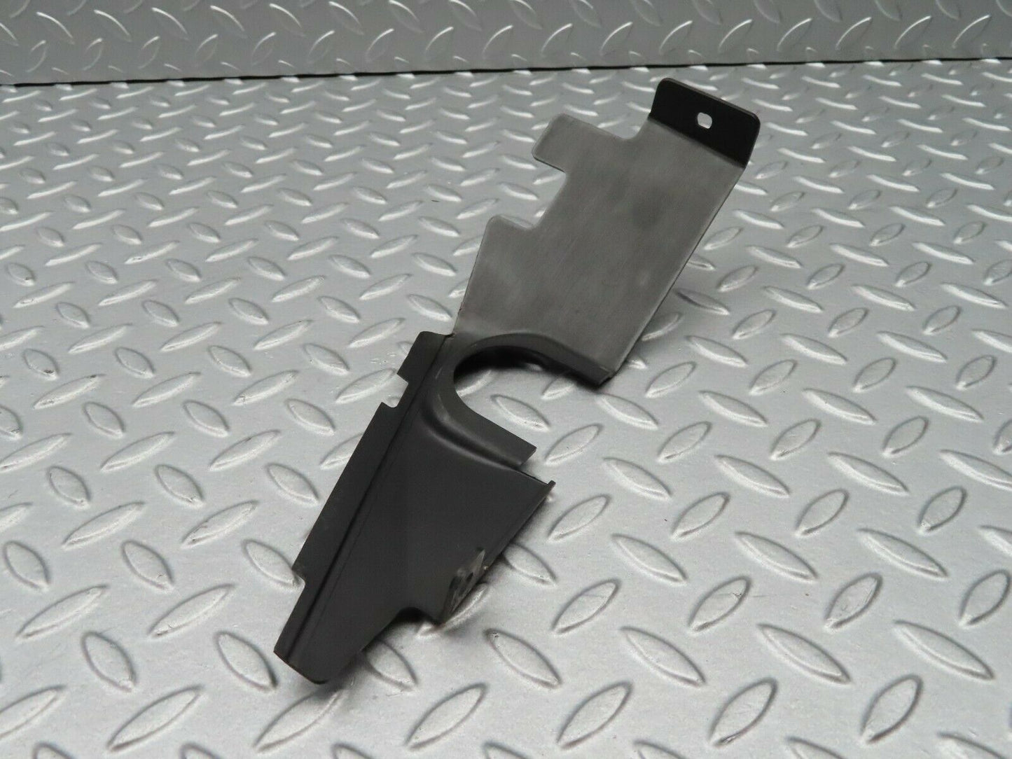 5328 Mercedes-Benz W124 230E Cover Between Lighting Unit And Frame 1246282007