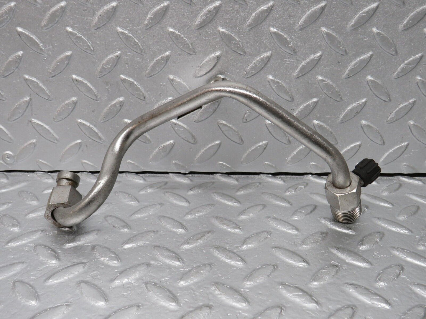 39286 Mercedes-Benz R107 500SL Air Conditioning Hose Pipe