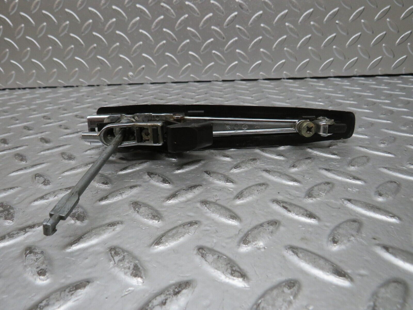 28893 Mercedes-Benz W123 230E Front Right Exterior Door Handle