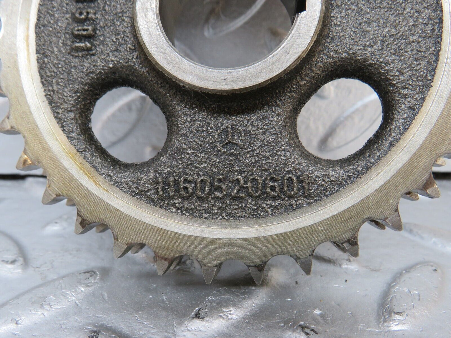 34518 Mercedes-Benz C126 380SEC Coupe Camshaft Timing Gear 1160520601