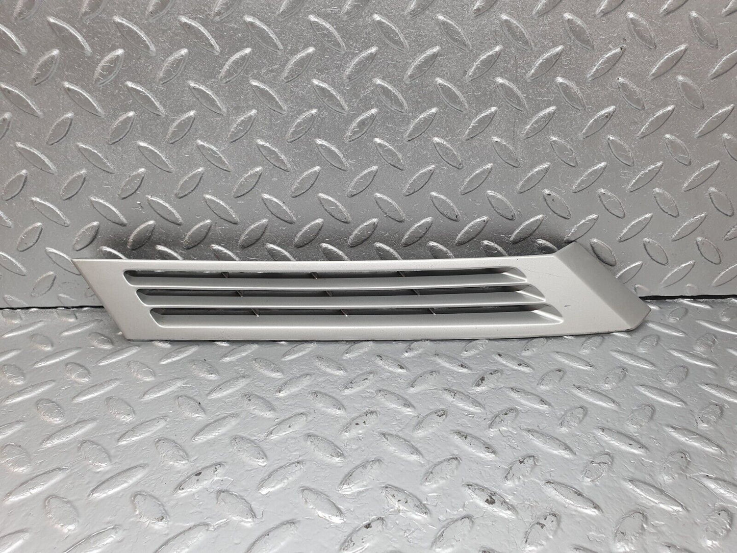 42740 Mercedes-Benz W201 190 2.0L C Pillar Exterior Cover Left Side 2016980189