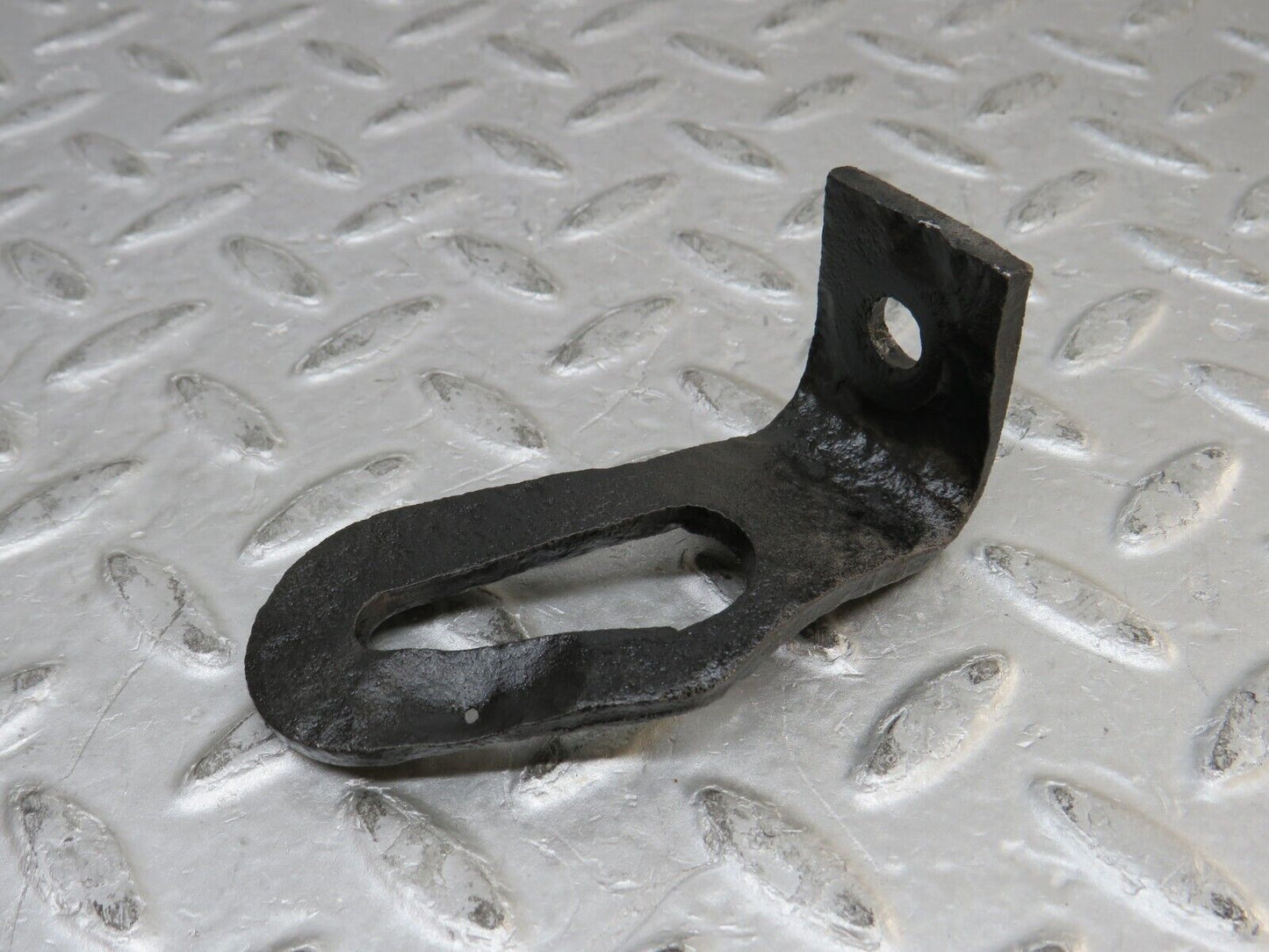 37360 Mercedes-Benz W109 300SEL Front Bumper Bracket Right Side