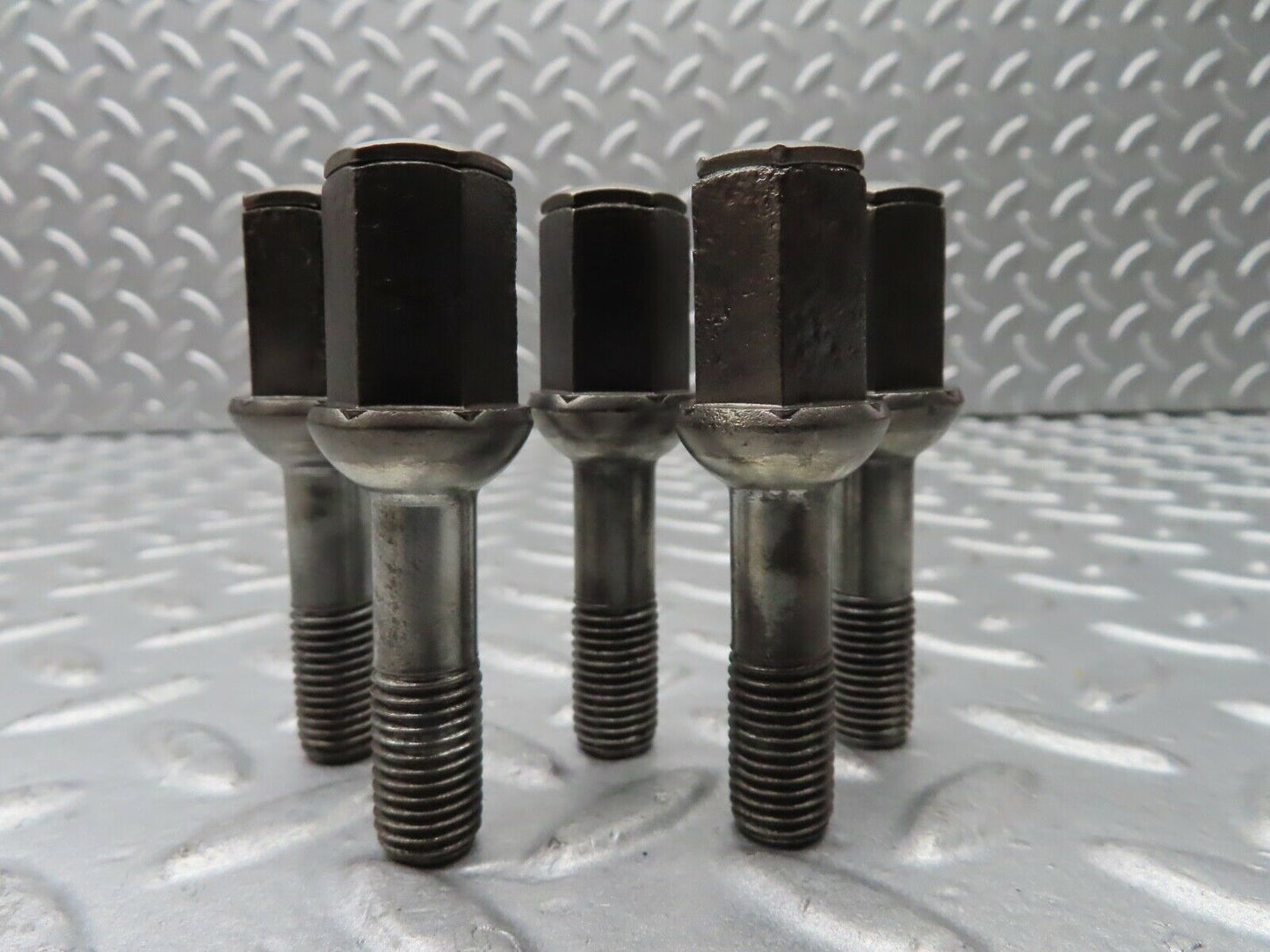 20528 Mercedes-Benz 5x Alloy Wheel Lug Bolt M12x1.5