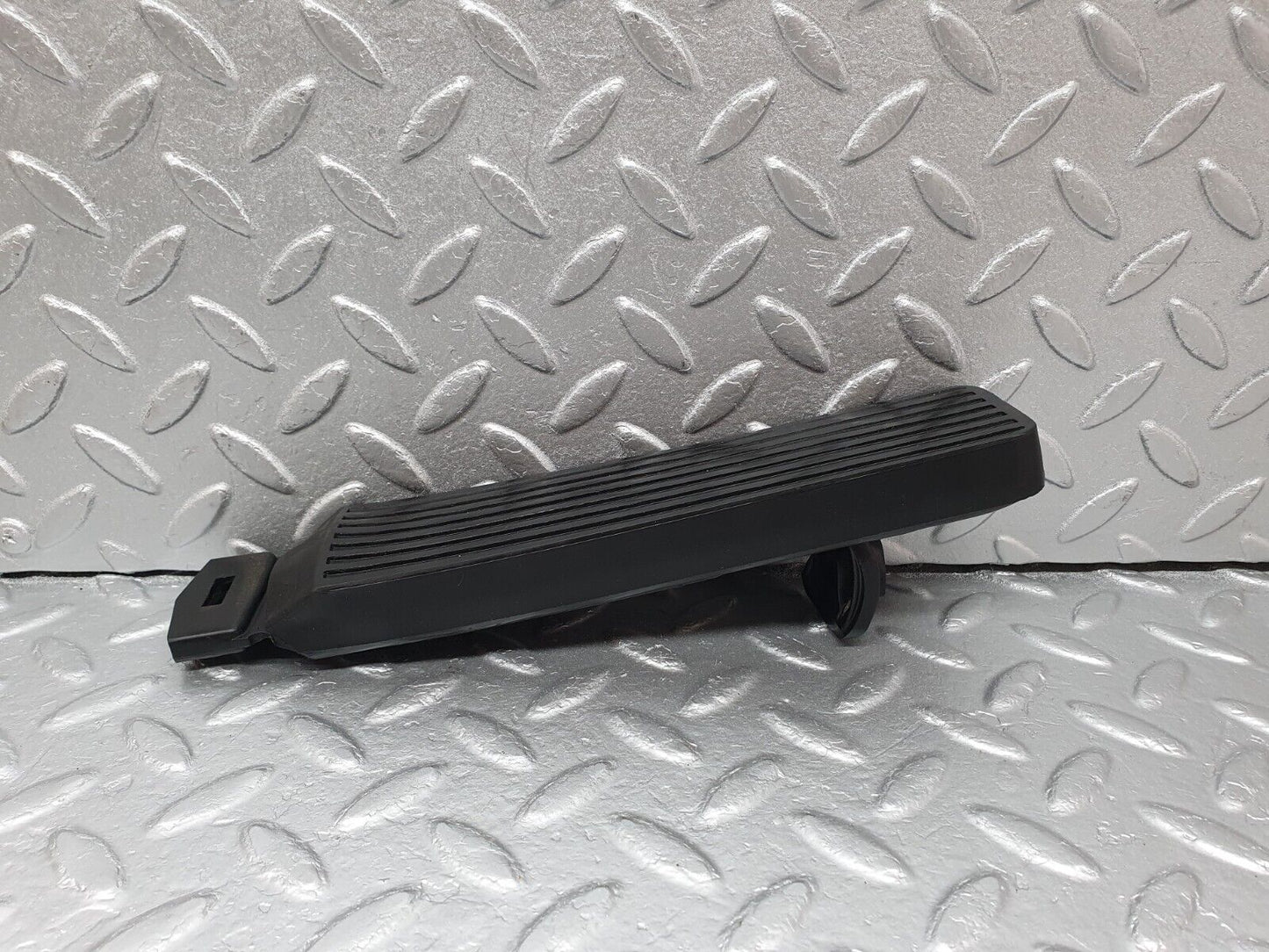 41485 Mercedes-Benz W124 200E Accelerator Pedal With Rubber 1263000504 1233010082