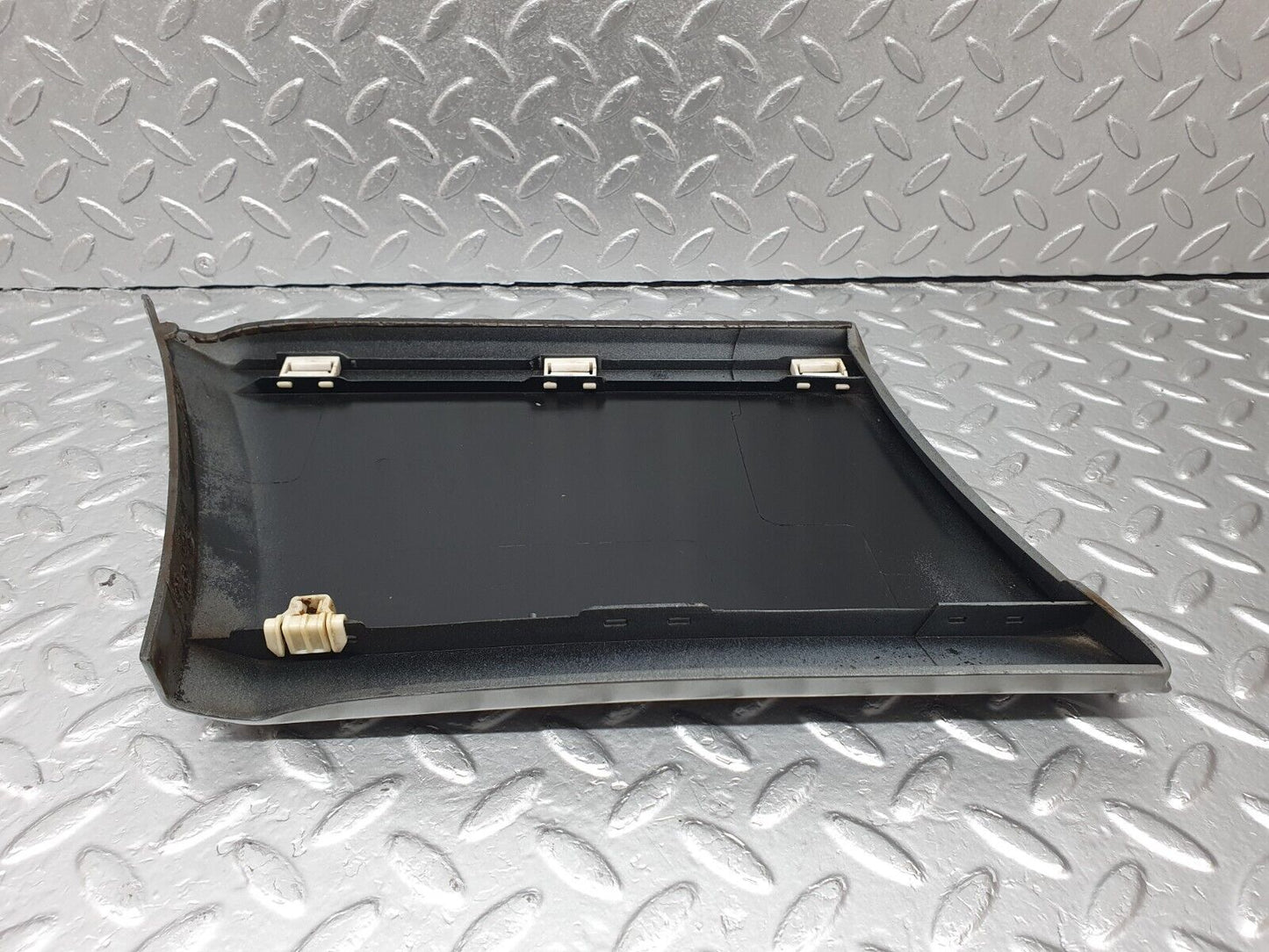 42731 Mercedes-Benz W201 190 Front Right Fender Moulding Trim 2016905440