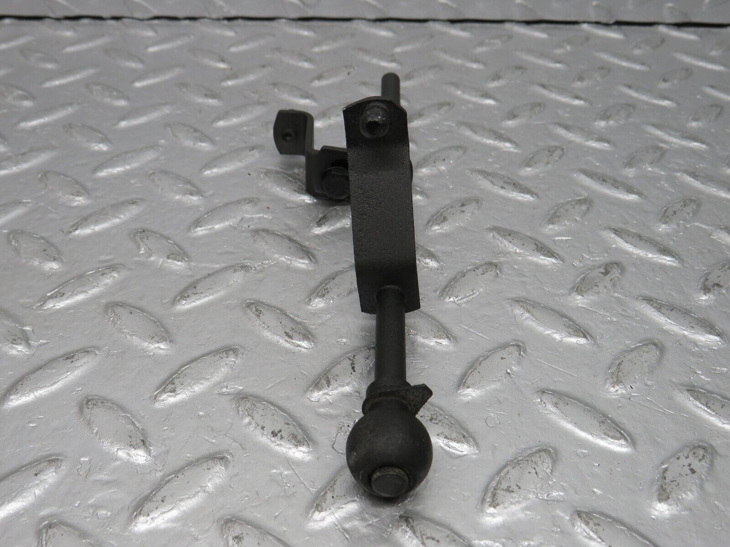 39262 Mercedes-Benz R107 500SL Accelerator Pedal Linkage