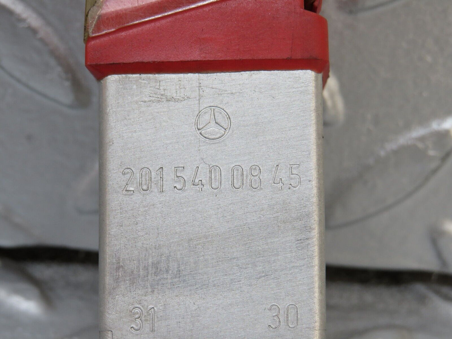 34445 Mercedes-Benz C126 380SEC Coupe Overload Relay 2015400845