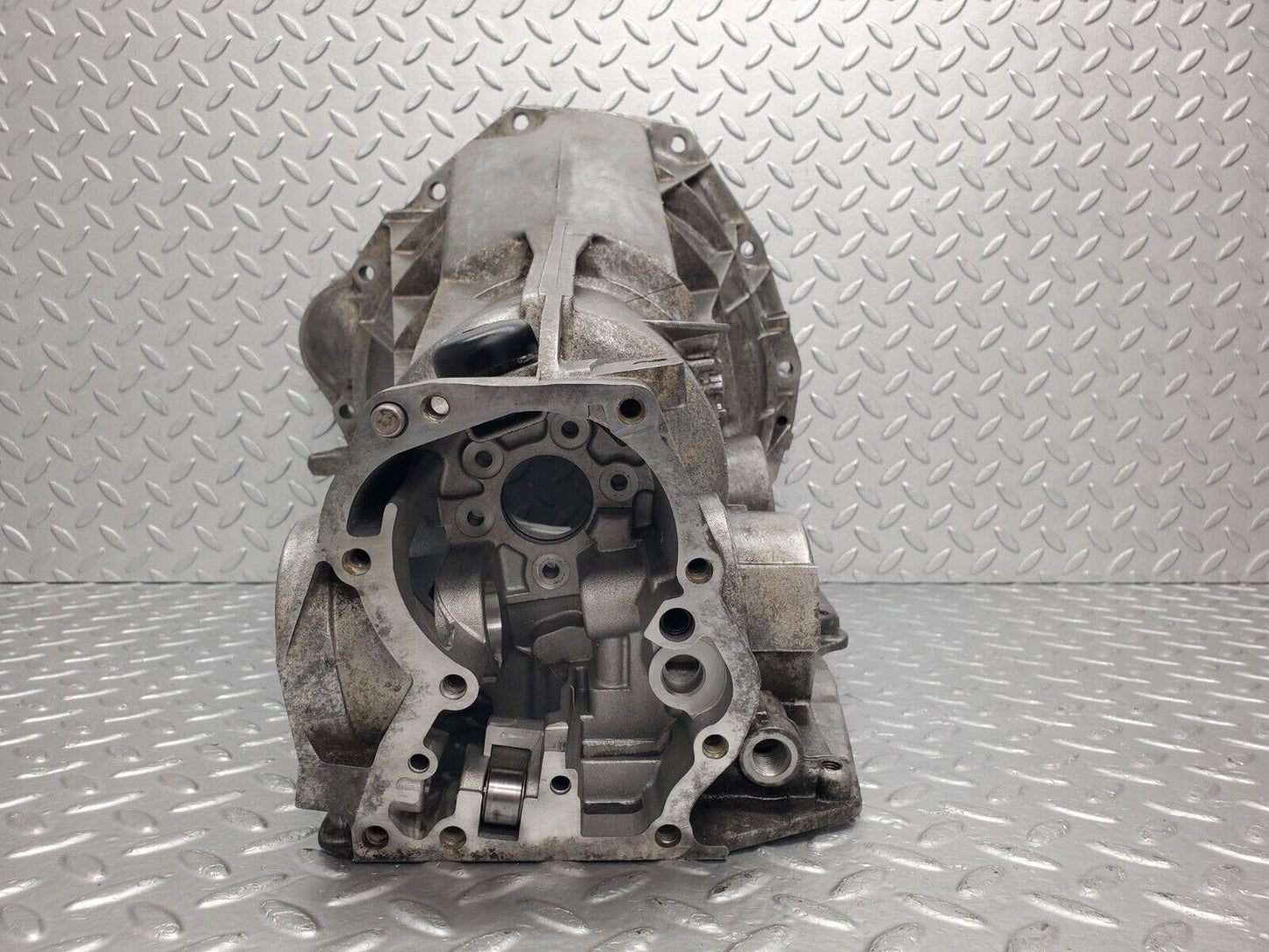 46293 Mercedes-Benz W124 280E Automatic Gearbox Housing 722.433 1242704204 2012710701