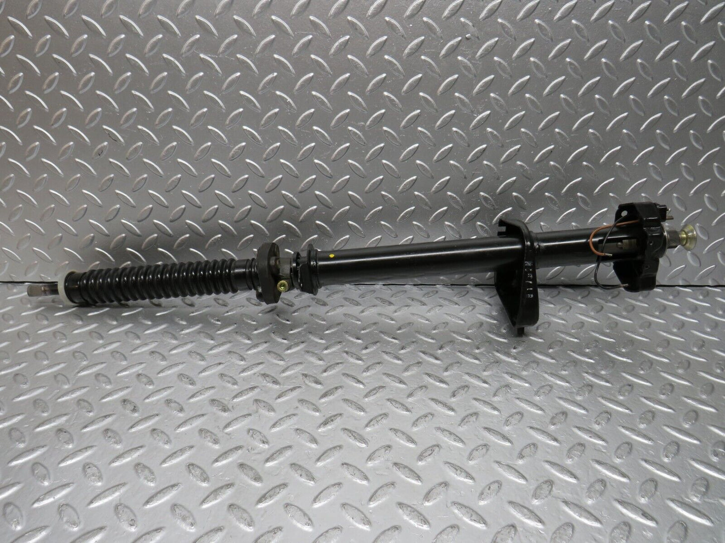 29785 Mercedes-Benz W123 230E Steering Column