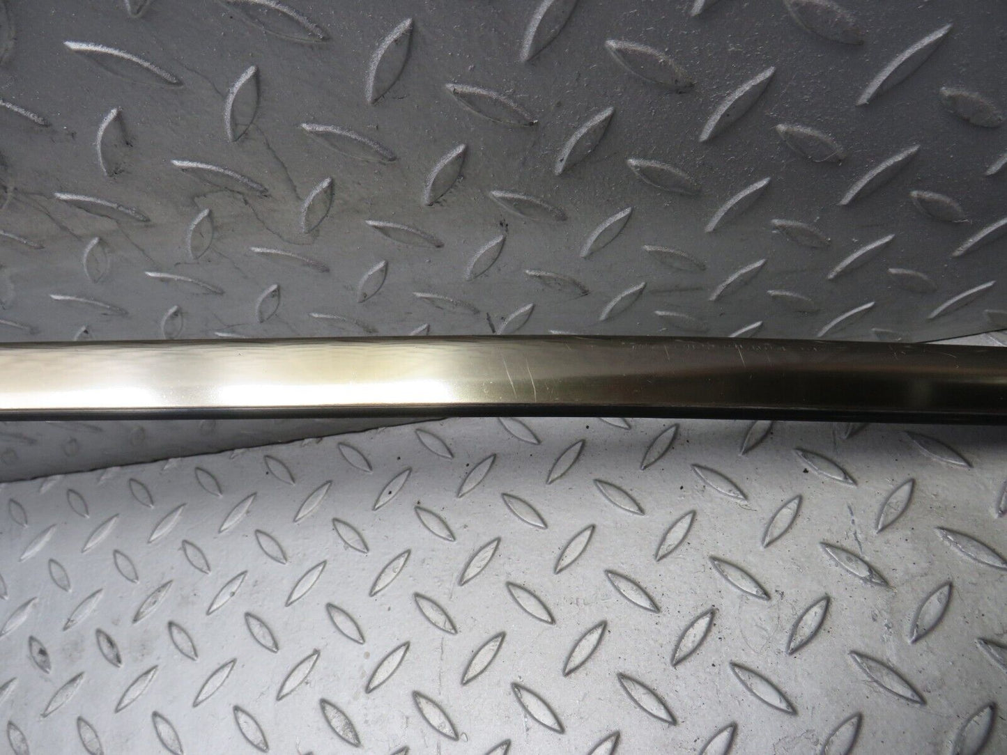 39052 Mercedes-Benz W201 190E Left Side Roof Trim Moulding 2016980598