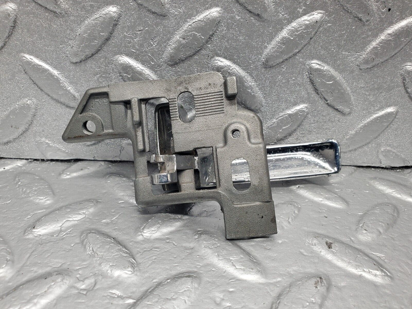 44062585