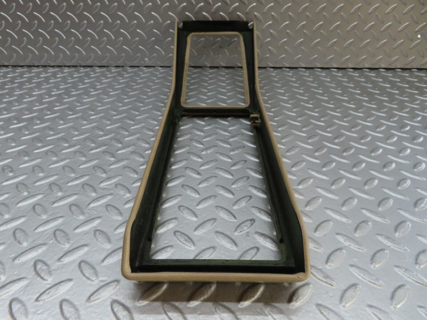 19915 Mercedes-Benz R129 300SL Coupe Centre Console Cover Cream