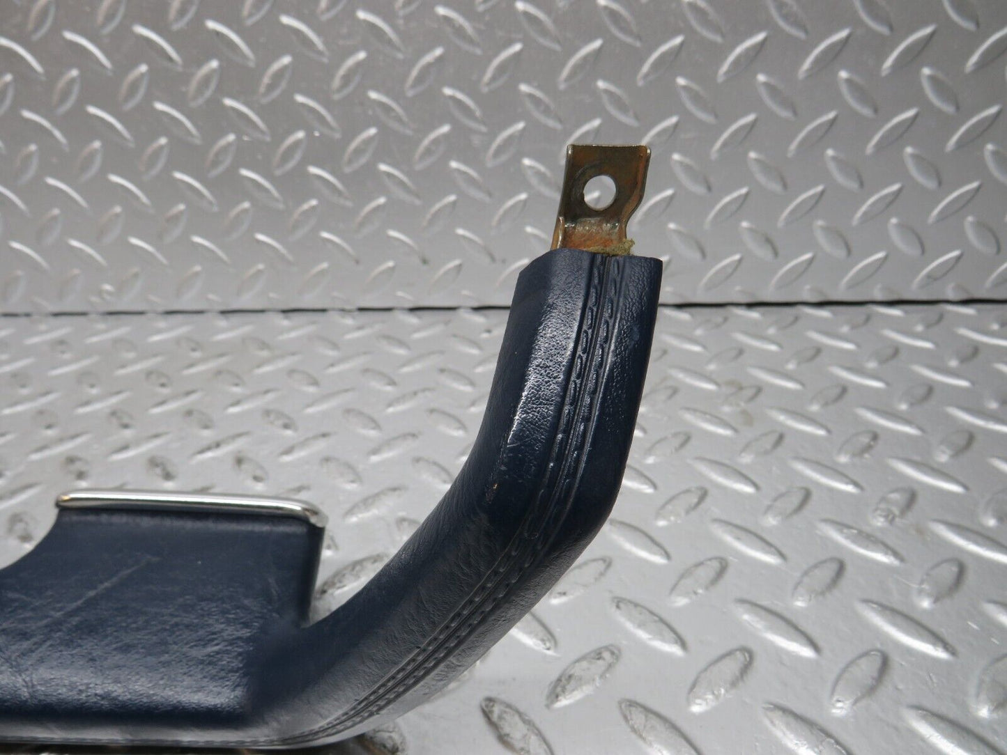 31982 Mercedes-Benz W123 230E Front Left Interior Door Handle 1239701701