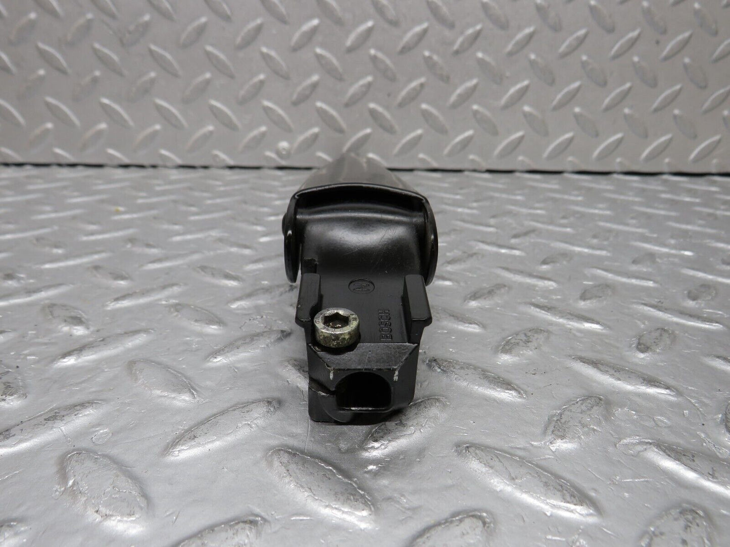 37866 Mercedes-Benz A124 320E Cabriolet Wiper Arm Bosch