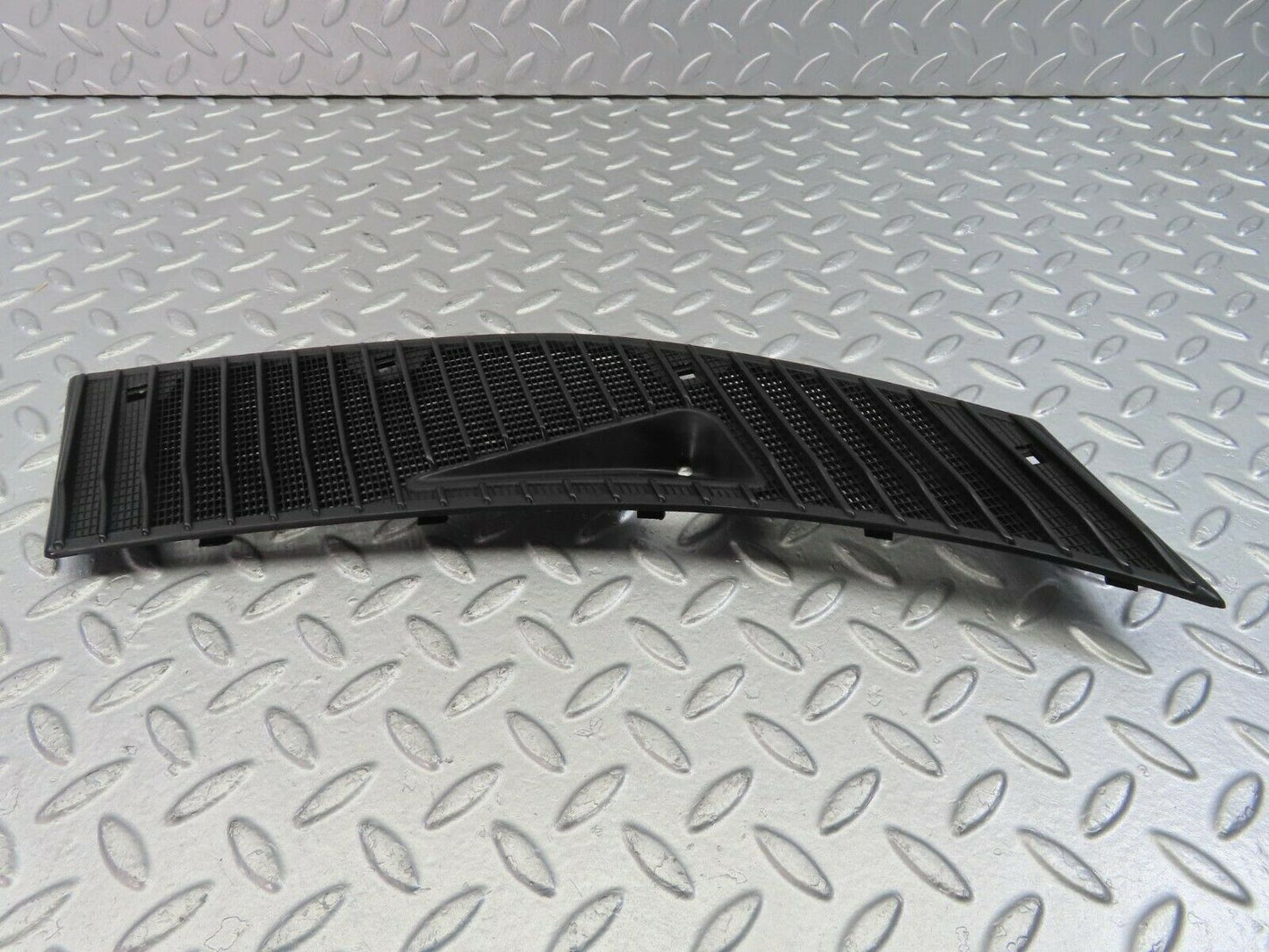 10768 Mercedes-Benz W123 230E Air Intake Grill Right Side 1238363065