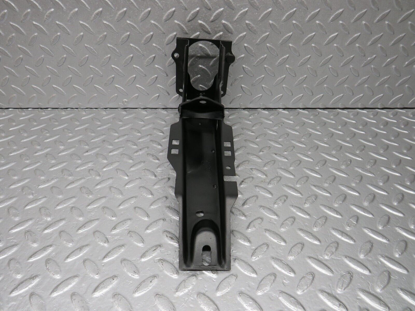40403 Mercedes-Benz W110 230 Brake Pedal Bracket