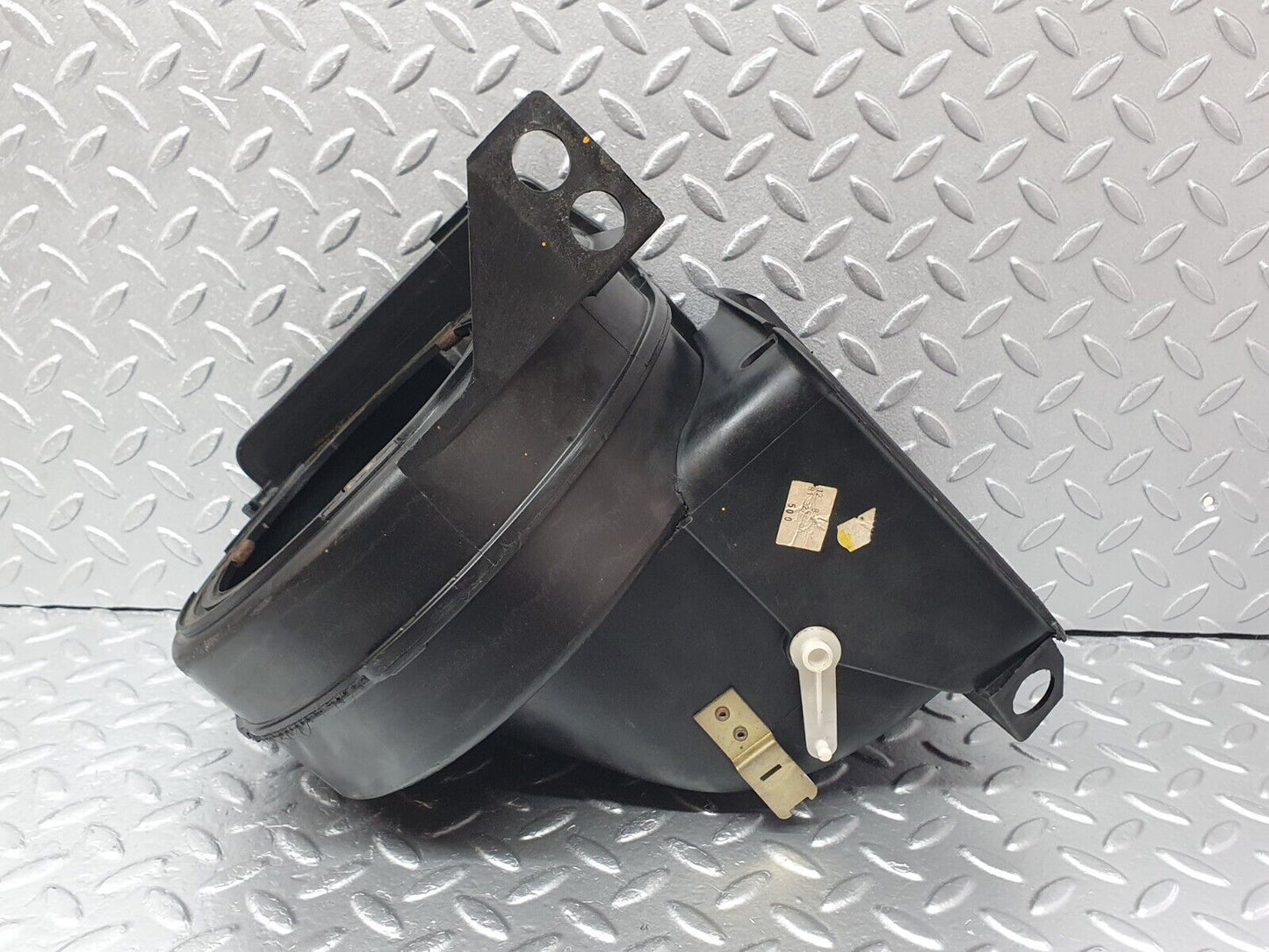 42136 Mercedes-Benz W123 280E Heater Blower Housing Behr 1238300008