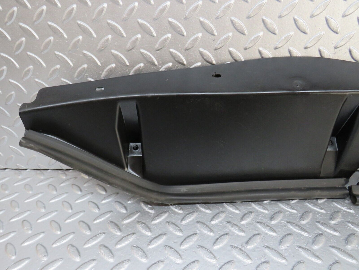 33591 Mercedes-Benz W201 190E Radiator Cover Panel 2015050088