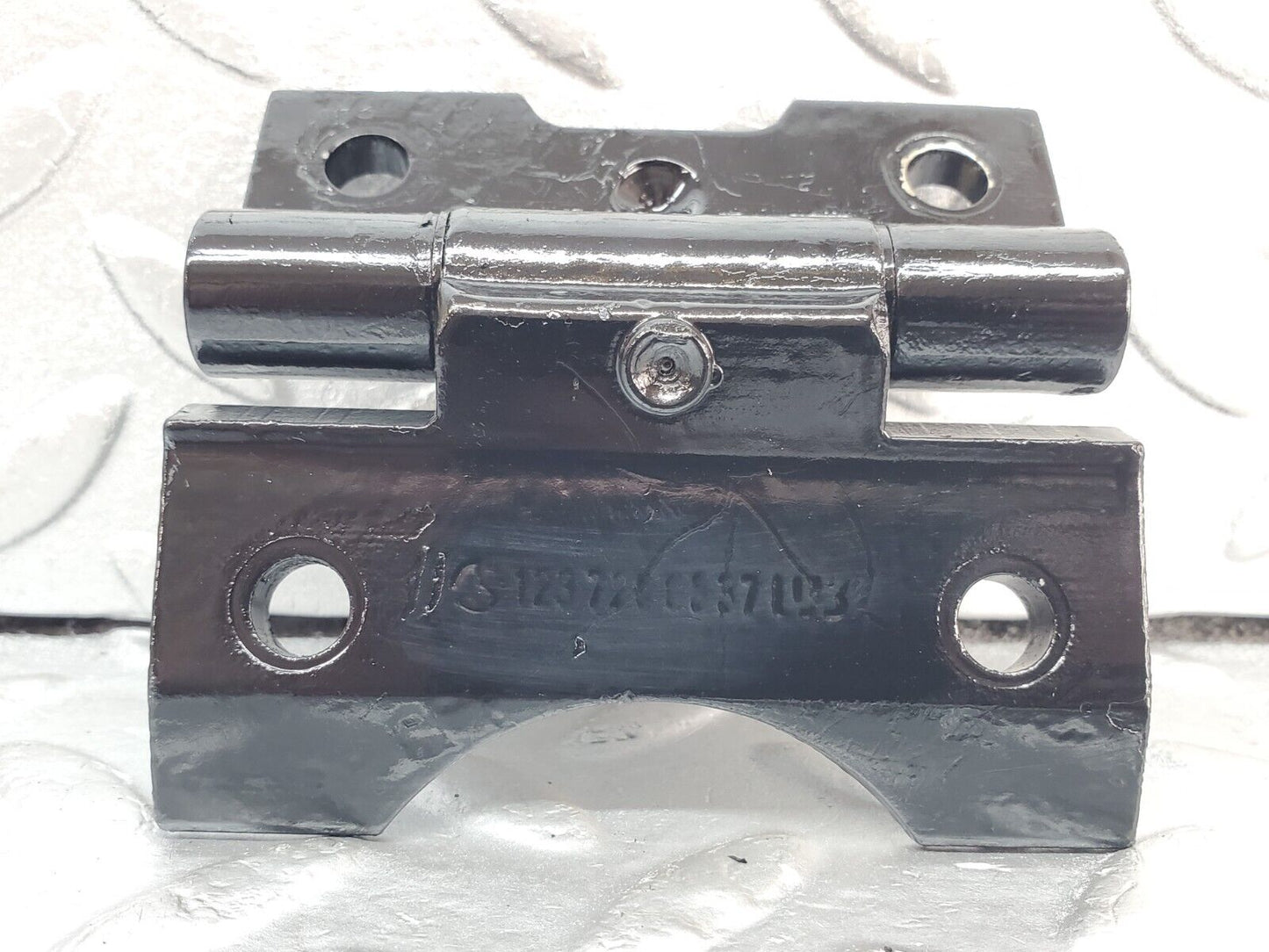 44337 Mercedes-Benz W123 280E Door Hinge Pair Right Side 1237200037