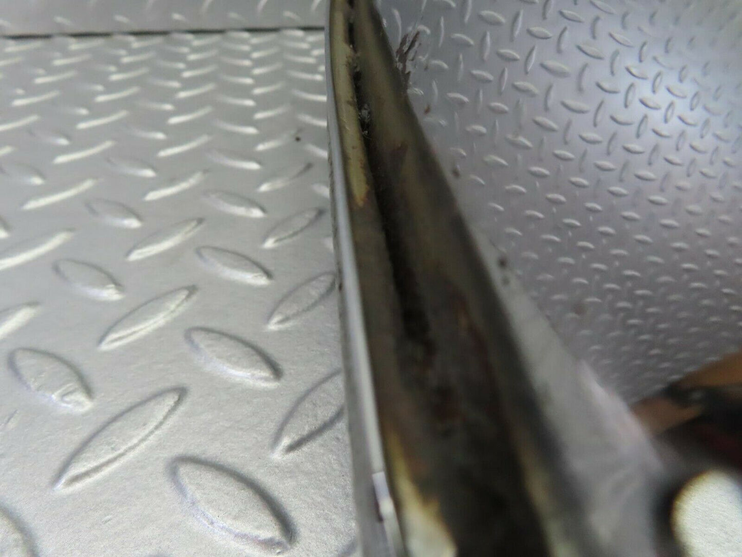 10639 Mercedes-Benz W108 Front Left Bumper Corner