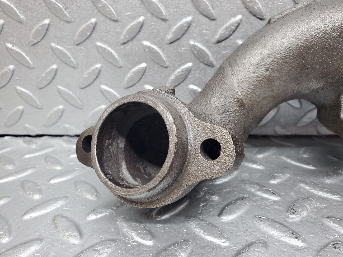 45918 Mercedes-Benz W126 420SE Exhaust Manifold Right 1161422402 1161420602