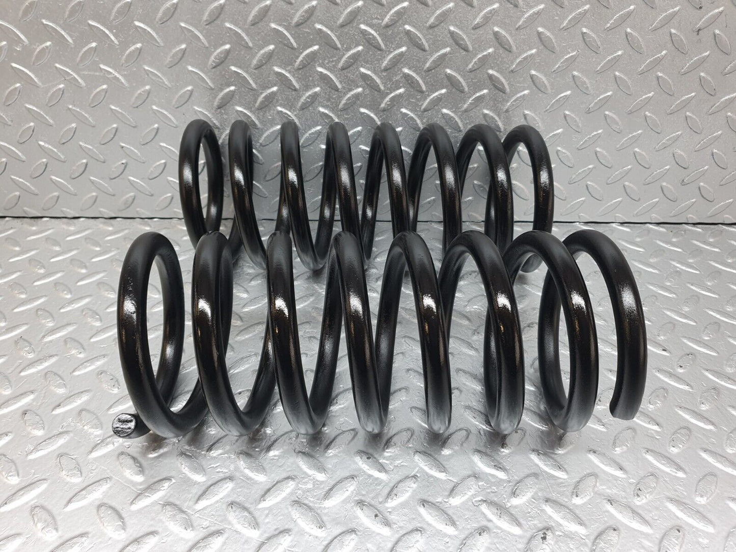 43475 Mercedes-Benz W108 280SE Rear Coil Spring Pair