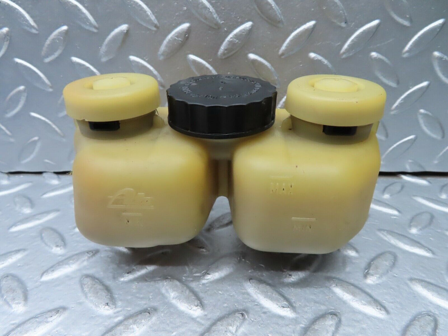 20813 Mercedes-Benz W114 250CE Coupe Brake Fluid Reservoir Tank Ate