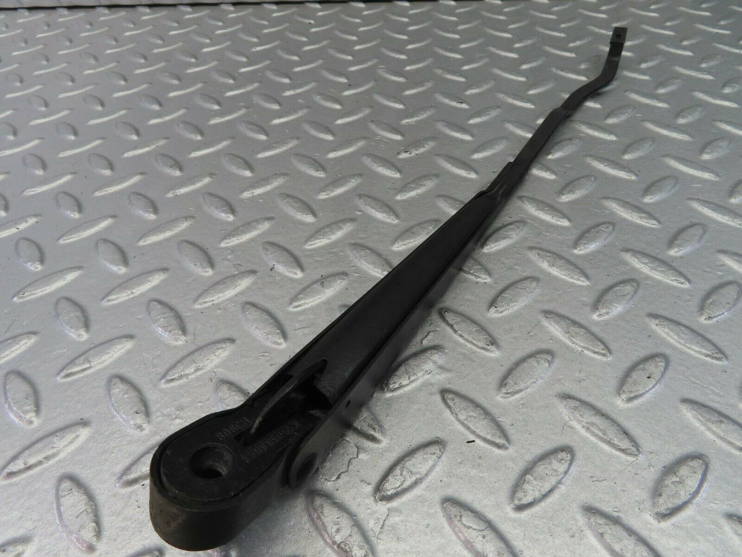 10000 Mercedes-Benz C123 230CE Coupe Wiper Arm Bosch Left 3399990553