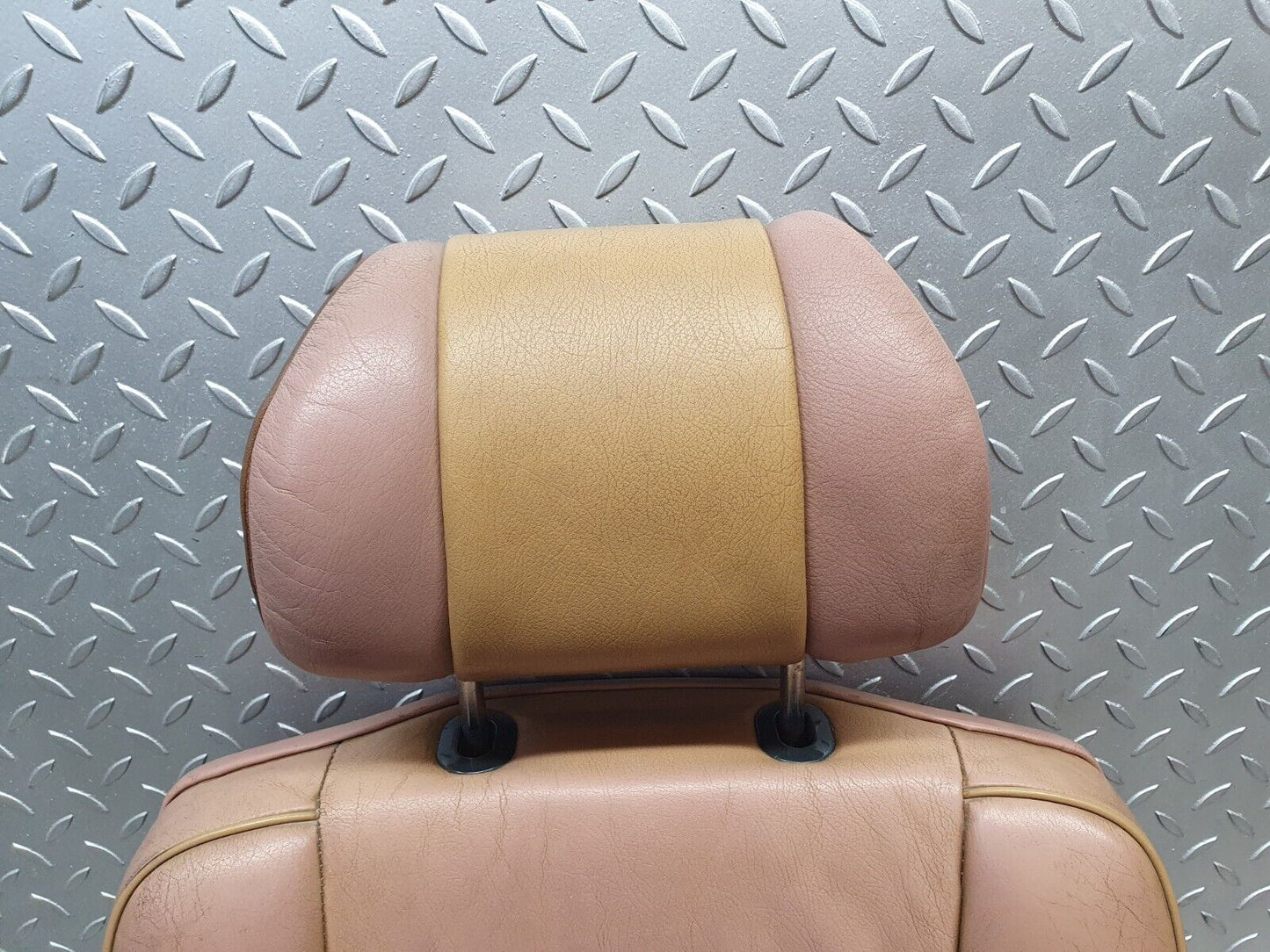 43813 Mercedes-Benz C126 380SEC Coupe Front Right Electric Passenger Seat Leather 1269101950