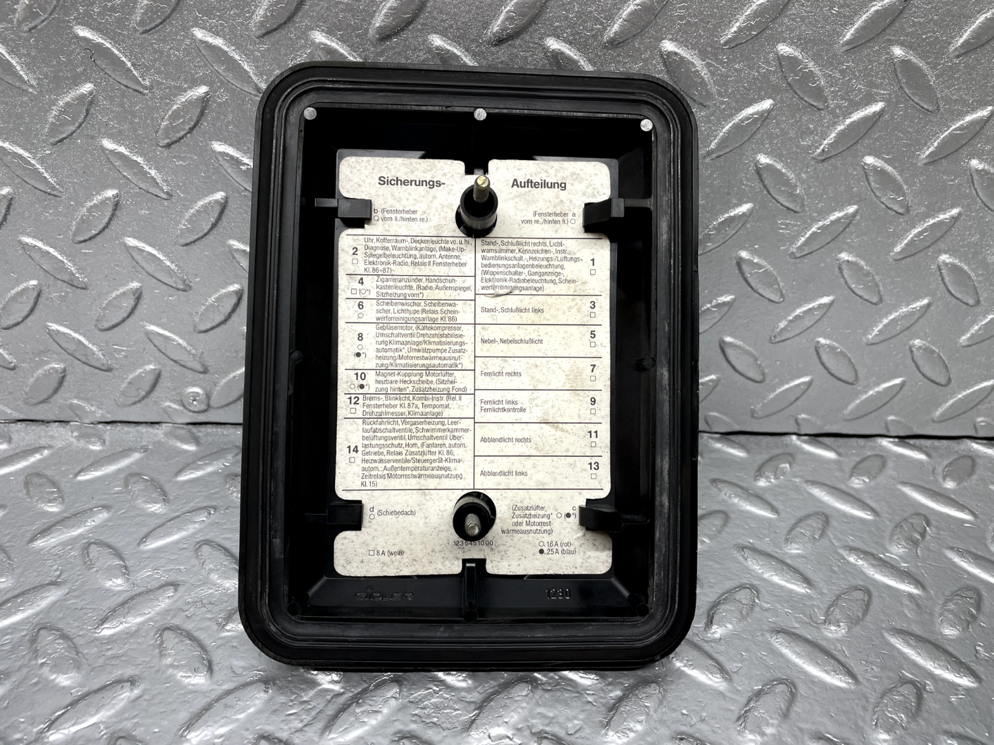 44268 Mercedes-Benz W123 280E Fuse Box Cover Lid 1235400082 1235451000