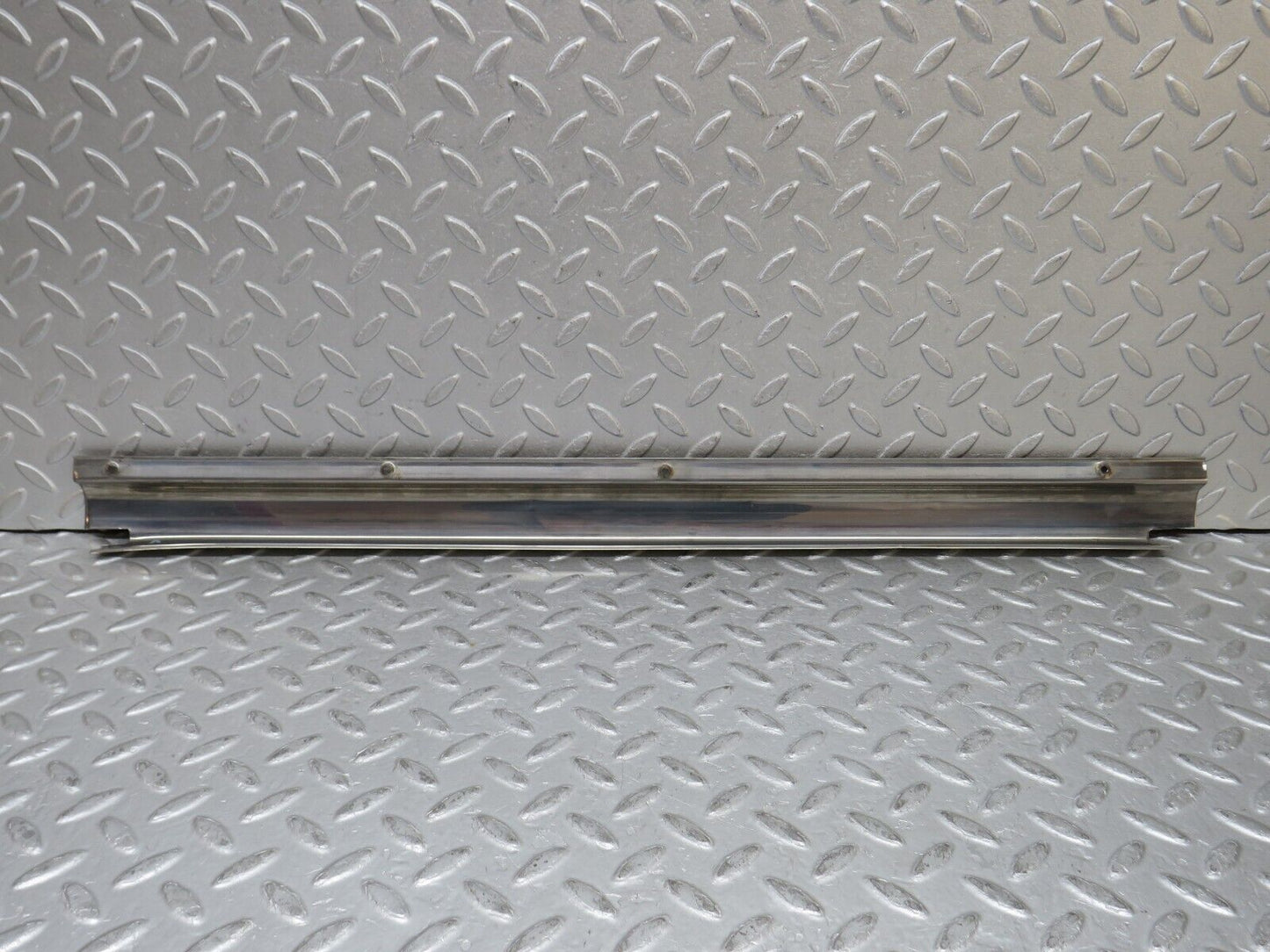 37384 Mercedes-Benz W109 300SEL Rear Left Door Sill Chrome