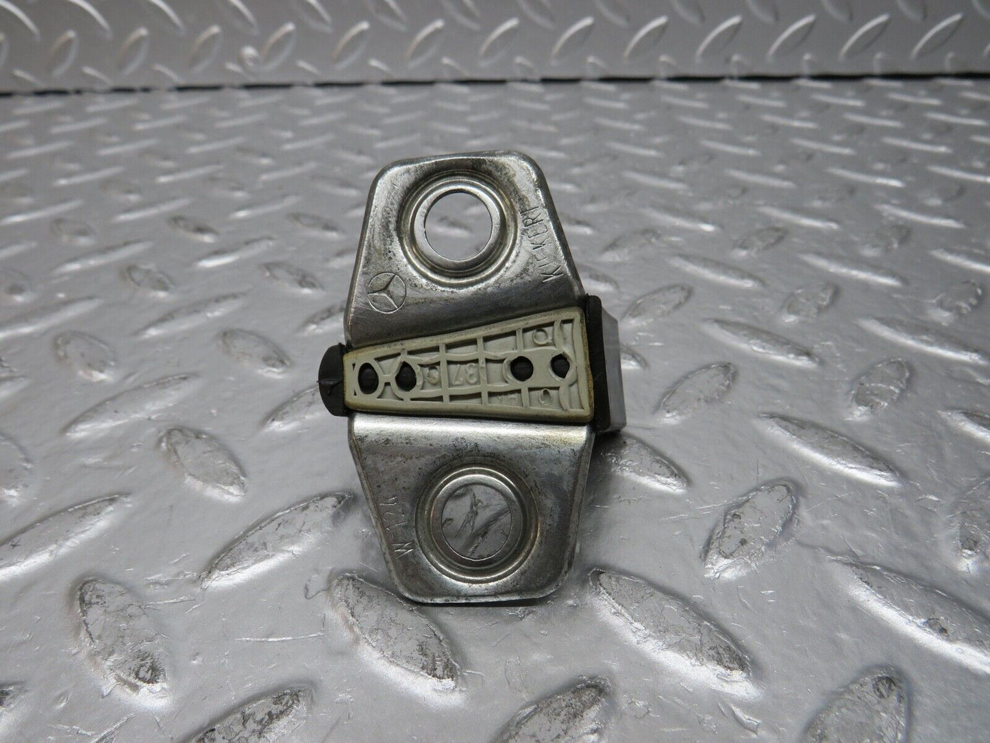 30481 Mercedes-Benz W124 230E Door Lock Latch