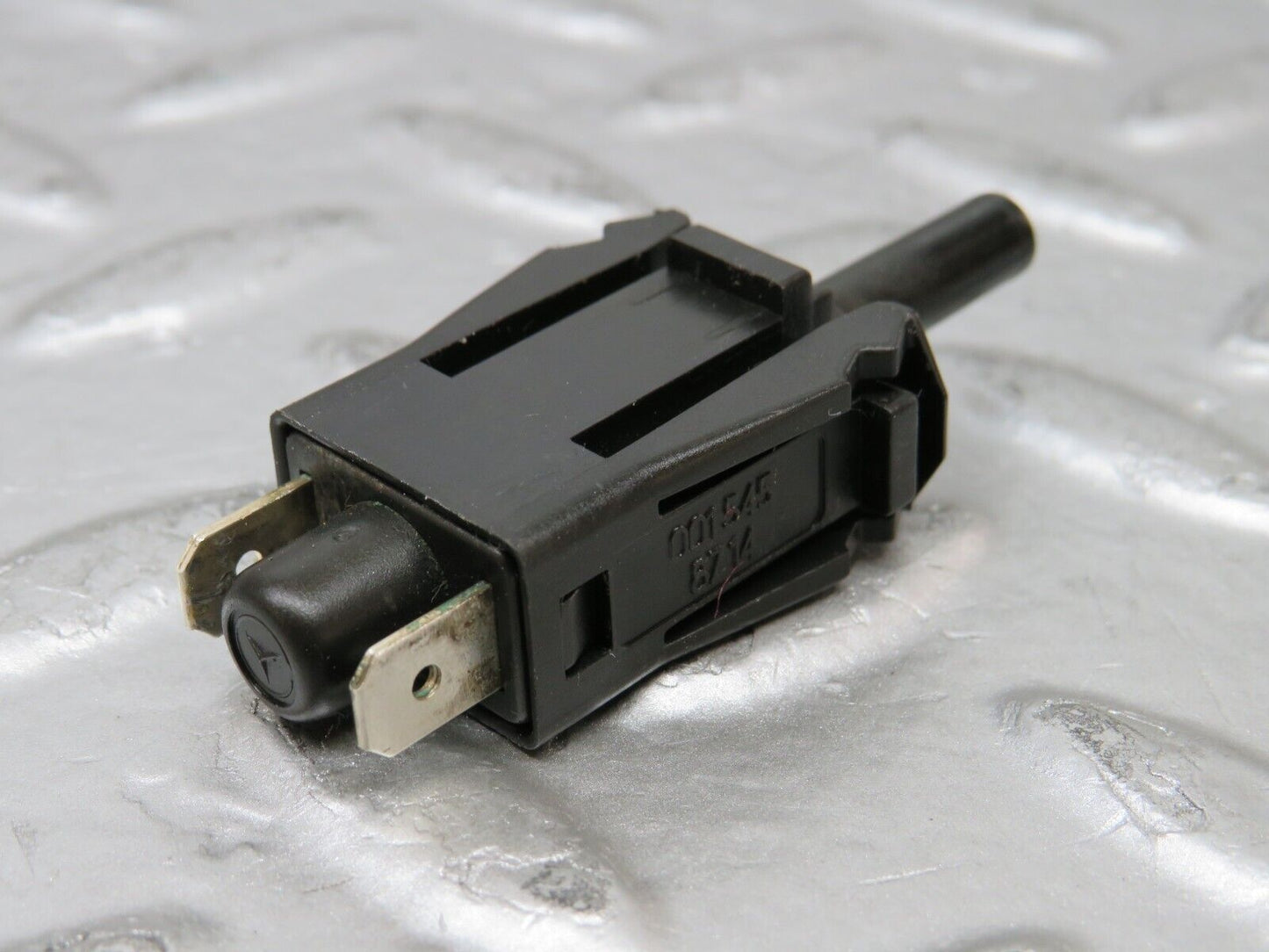 26719 Mercedes-Benz C124 220CE Coupe Door Contact Switch Pair 0015458714