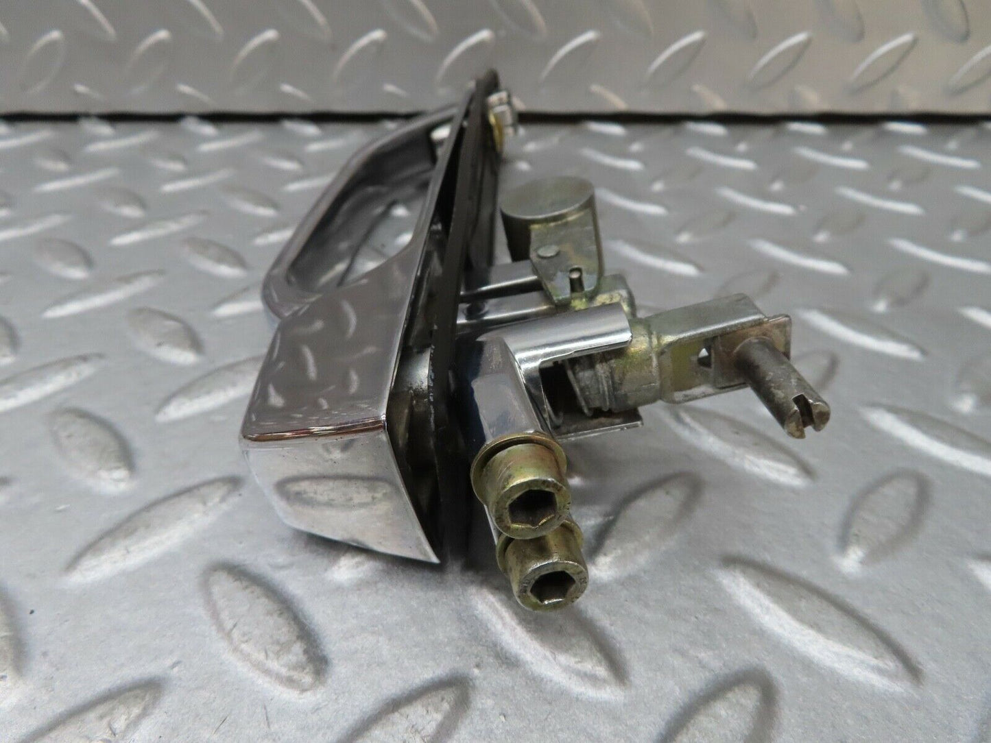 17659 Mercedes-Benz W116 450SEL Exterior Chrome Door Handle Rear Left