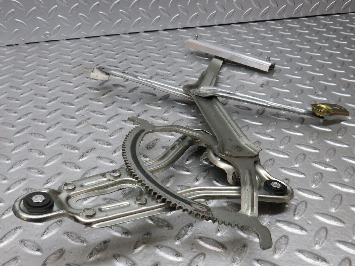 27673 Mercedes-Benz S124 300TE Wagon Front Right Power Window Regulator