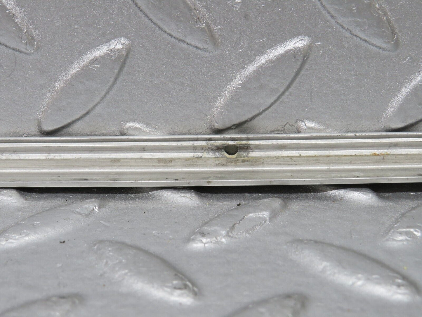 36216 Mercedes-Benz W126 420SE Sunroof Chrome Trim