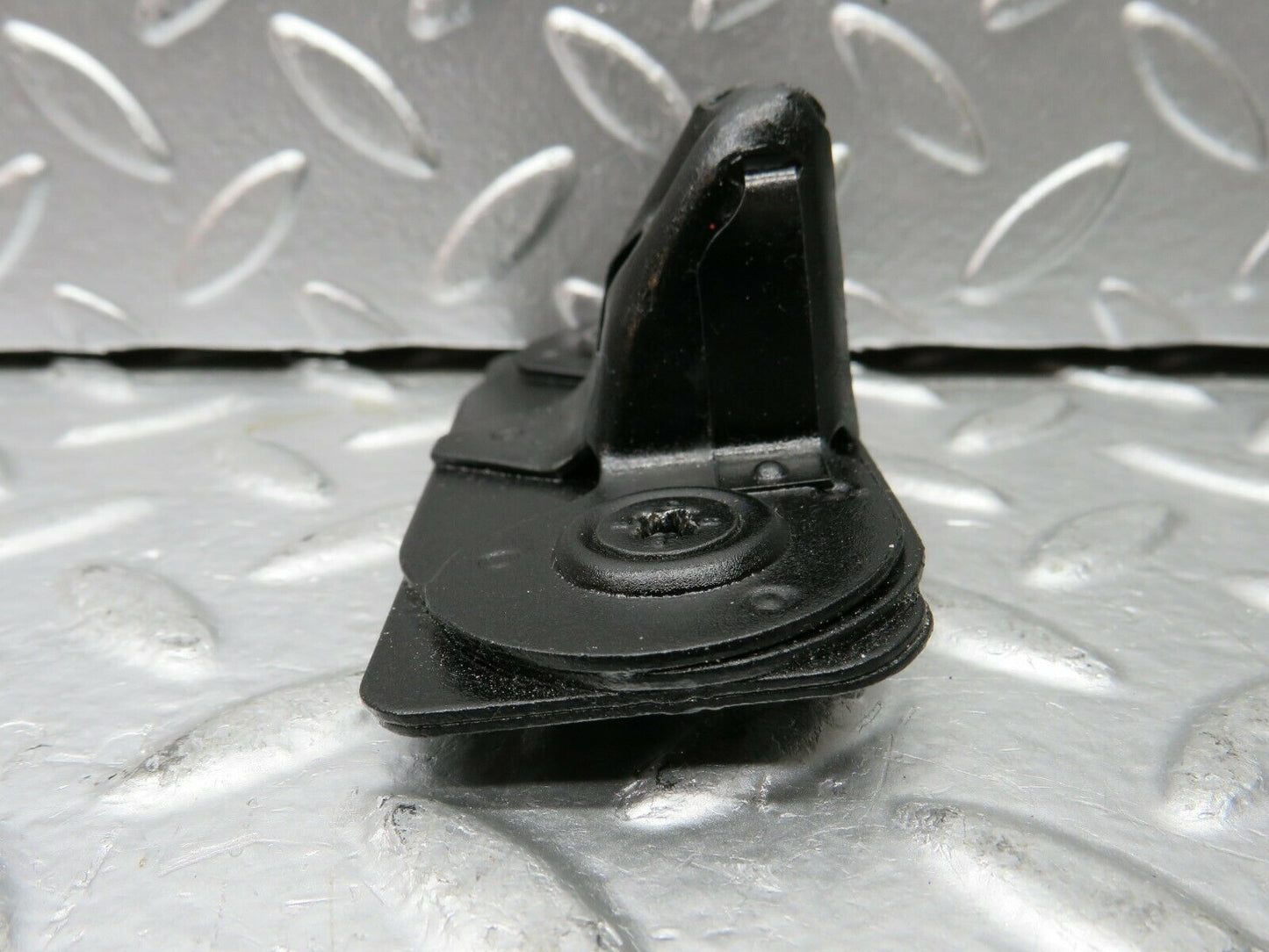 22911 Mercedes-Benz C107 450SLC Coupe Trunk Lock Latch