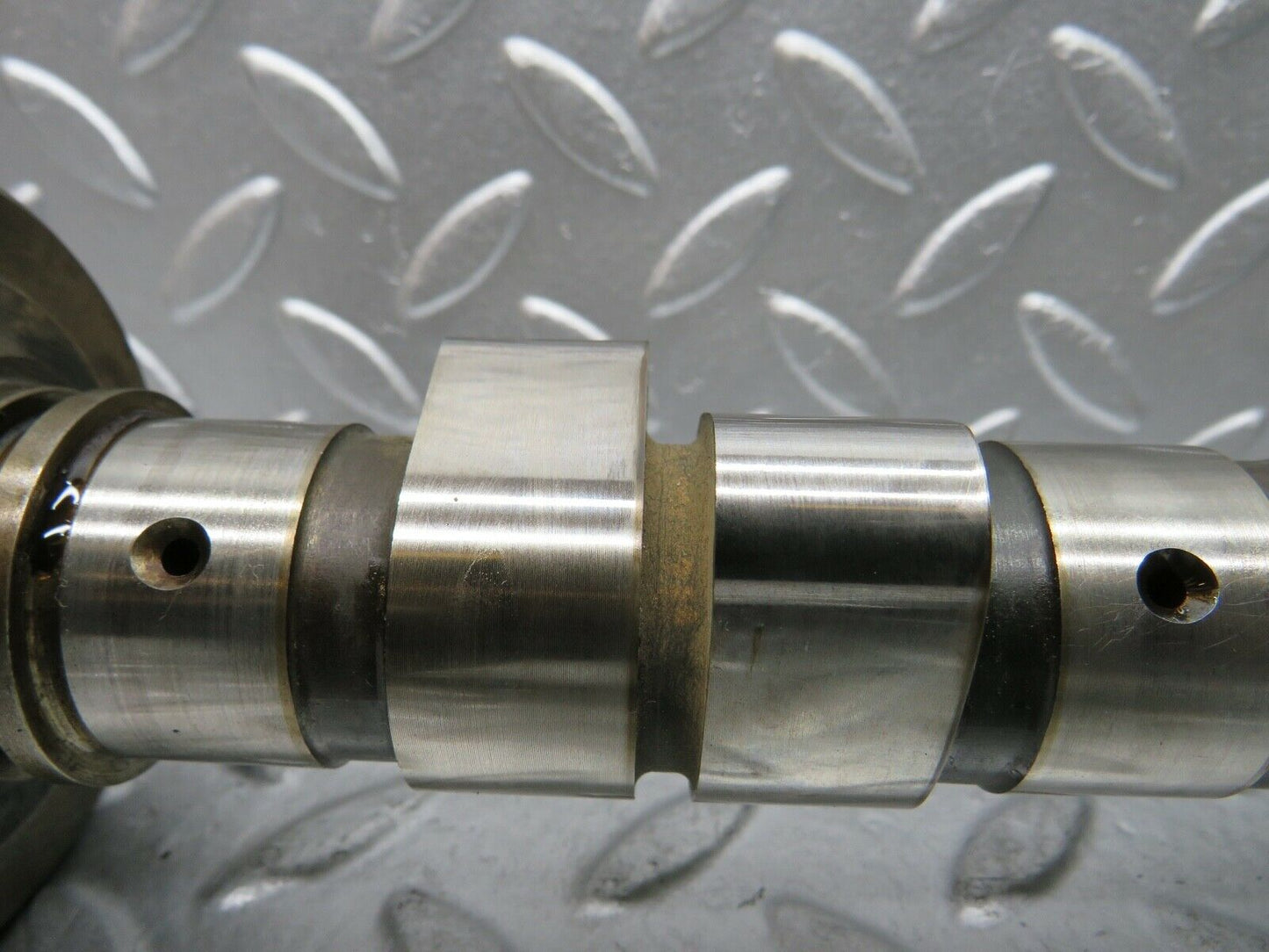 21754 Mercedes-Benz W126 300SE Camshaft