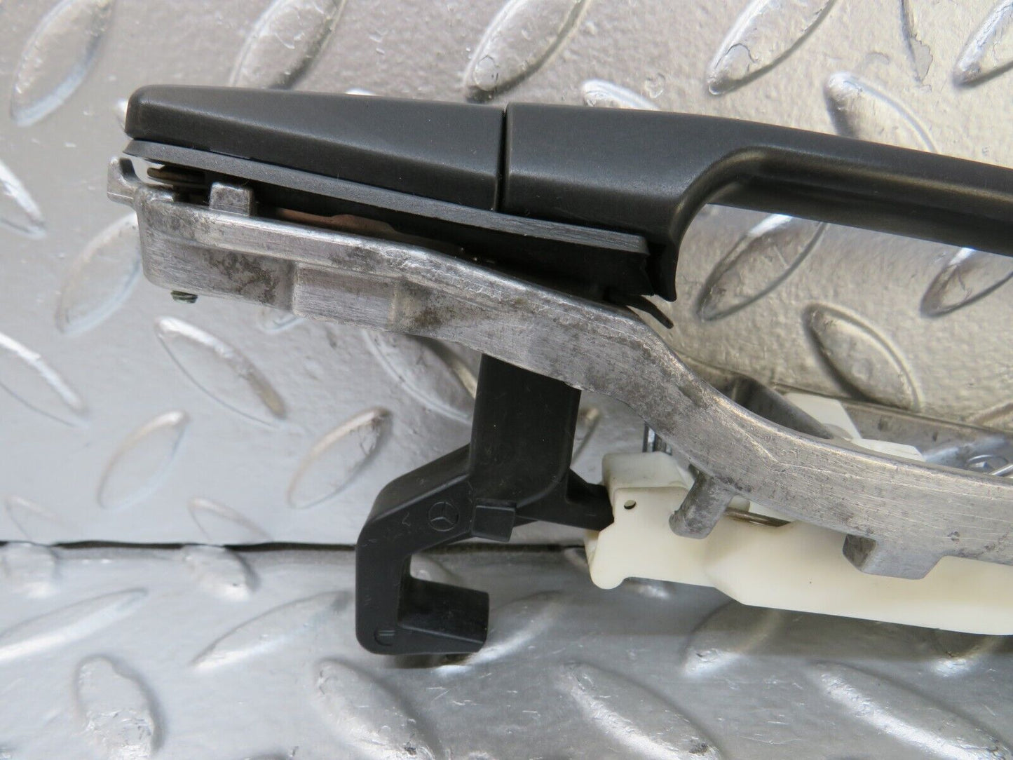 25816 Mercedes-Benz W124 280E Rear Right Exterior Door Handle
