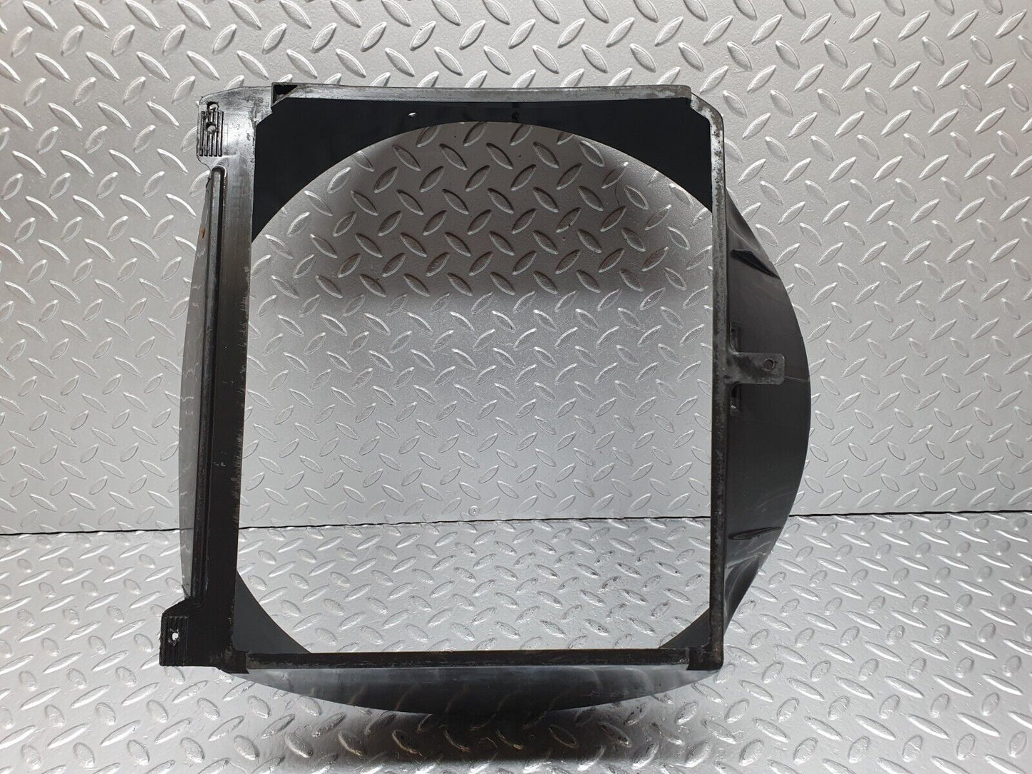 41467 Mercedes-Benz W124 200E Radiator Fan Shroud Fan Cover 1245050055