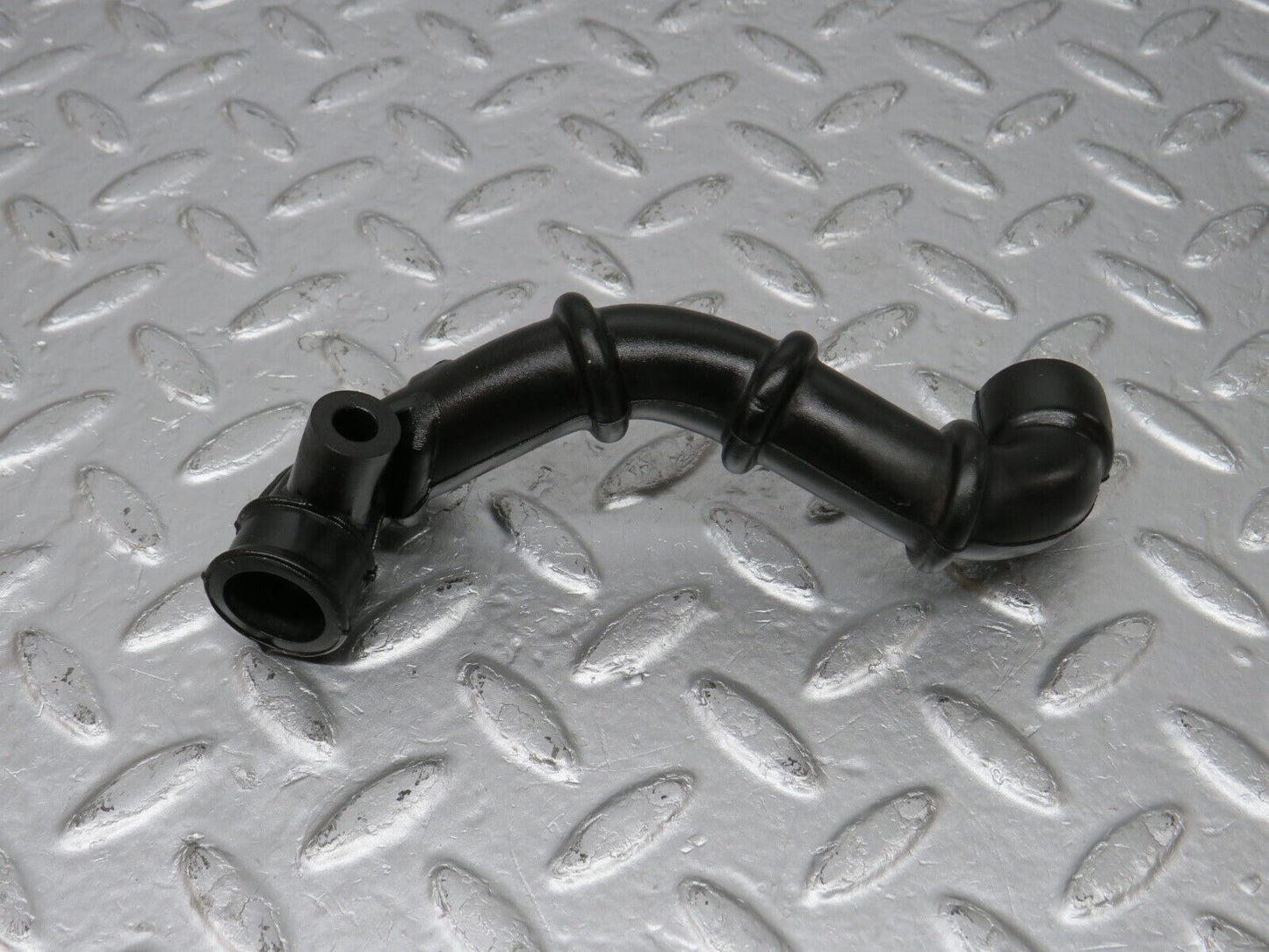 34203 Mercedes-Benz W124 260E Air Intake Pipe 1030940482