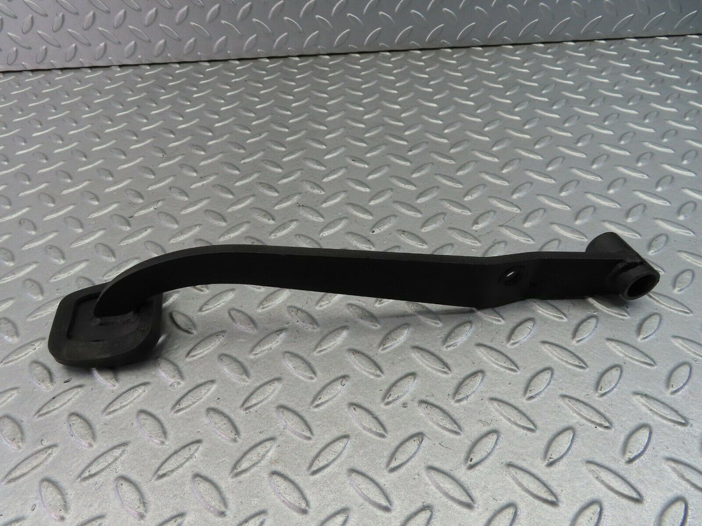 7989 Mercedes-Benz W115 220D Brake Pedal With Rubber